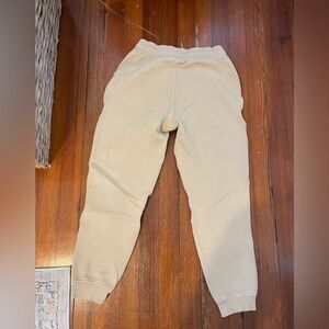 Lululemon joggers!! Barely worn!!